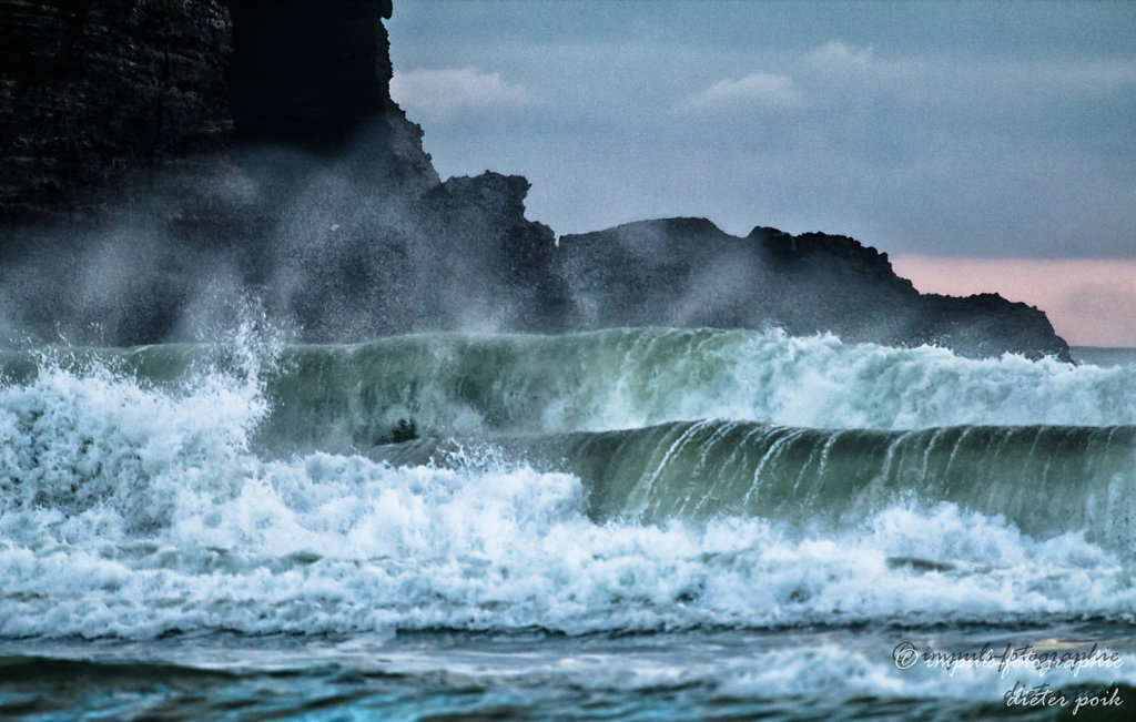 Waves at Piha beach 1