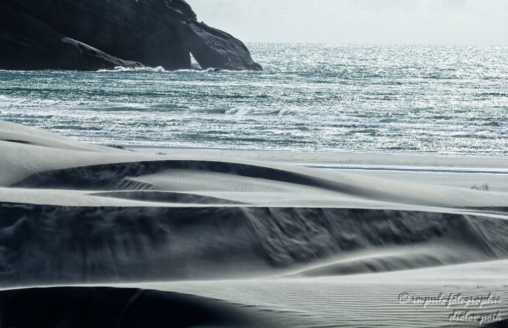 Wharariki beach