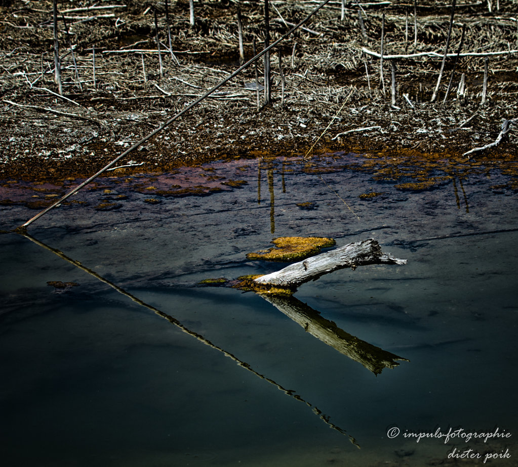 Sulfuric lake